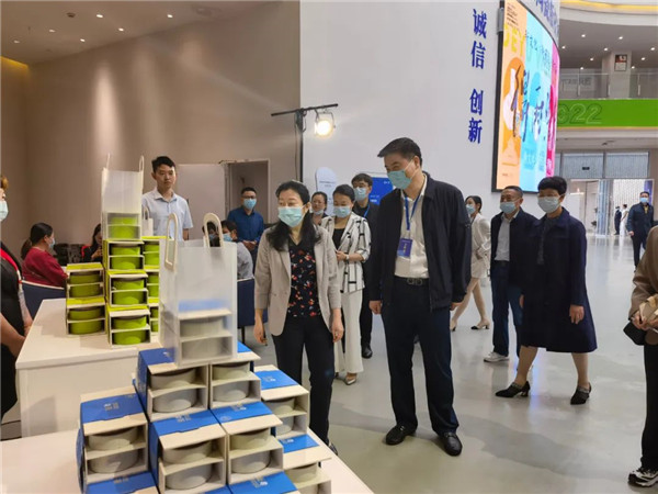 新理念、新時尚、新方式、新感受——德宇集團舉行2022得雨活茶新品發(fā)布推廣會