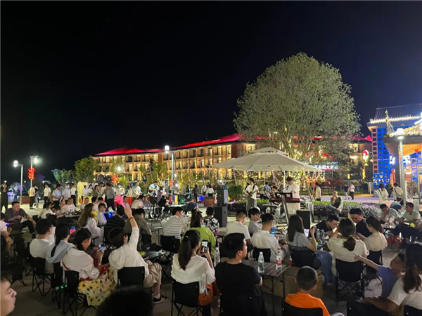 興商貿 促消費 惠民生！景德鎮(zhèn)這里的夜市很火爆！